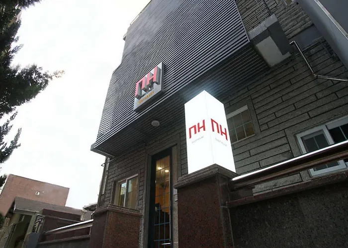 D.h Sinchon Gasthuis 2*